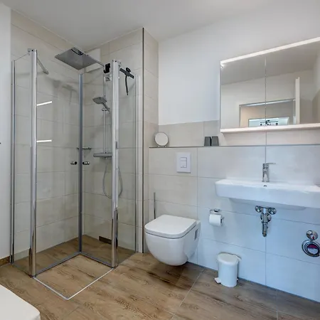 Bernsteinquartier Bq 0447 Loddin